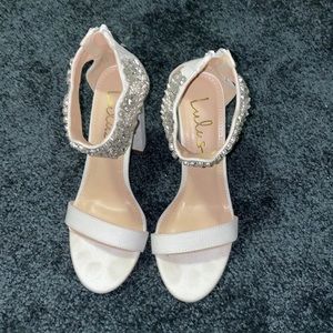 Size 7 Brand New lulus heels never worn